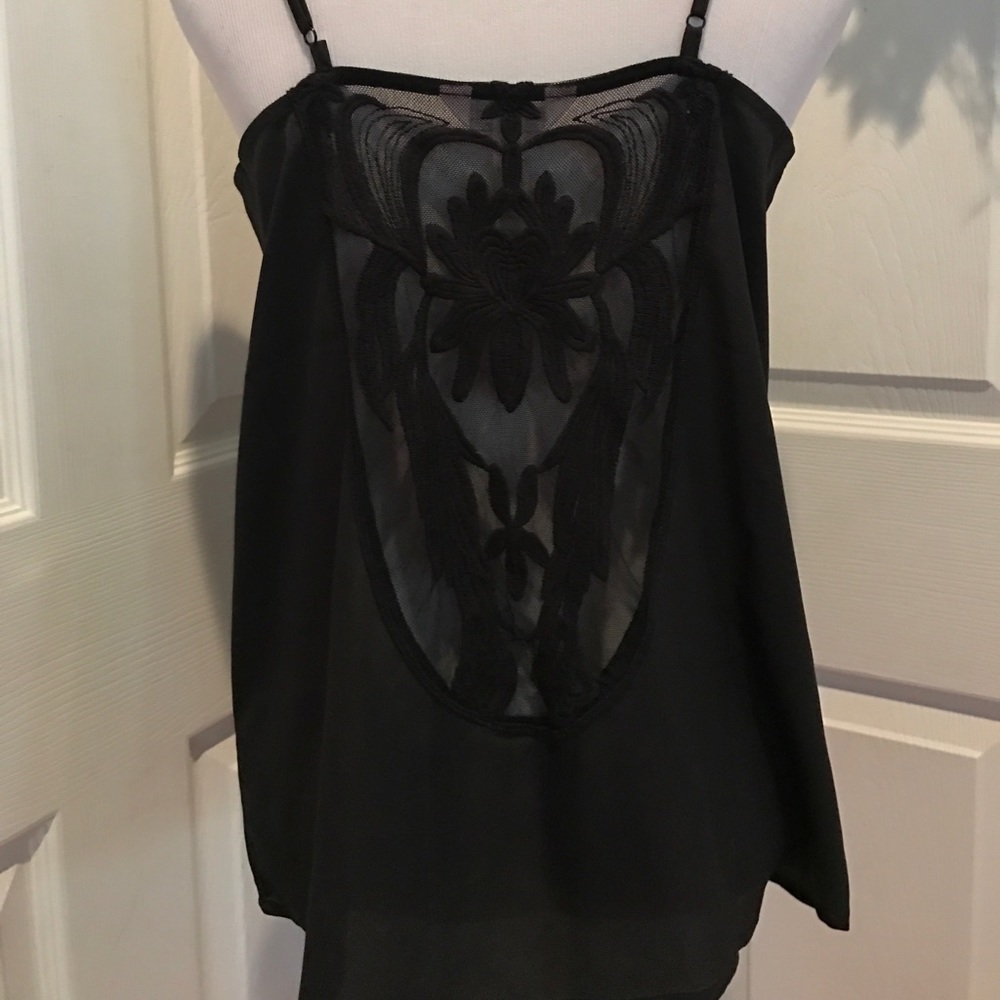 This is the back! Black cami w lace back